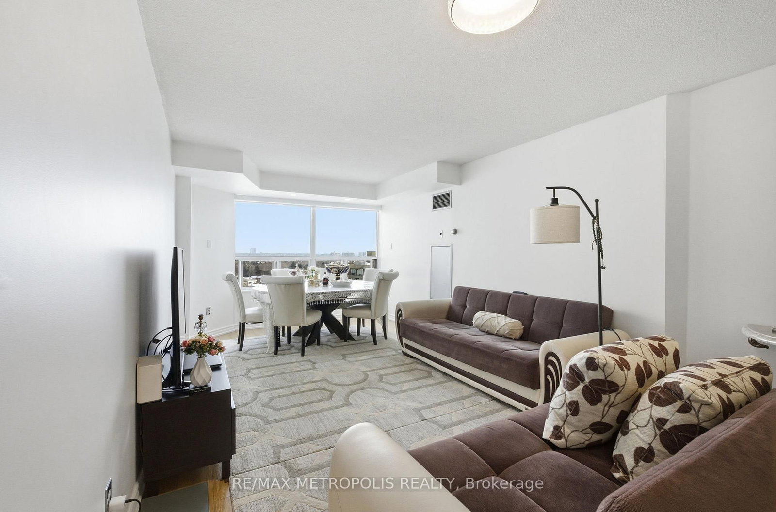 11 Townsgate Drive, Unit 1501 - Photo 8