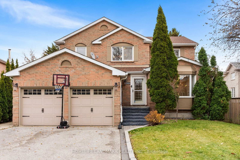 333 Rannie Rd, Newmarket, L3X 1K3 | Image 2