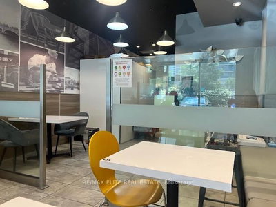 30 - 7181 Yonge St | Markham | Image