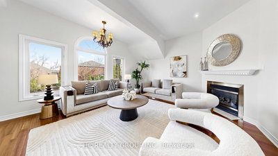 23 Brookeview Dr | Aurora | Image