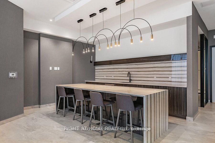 6 DAVID EYER Road, Unit 707 - Photo 24