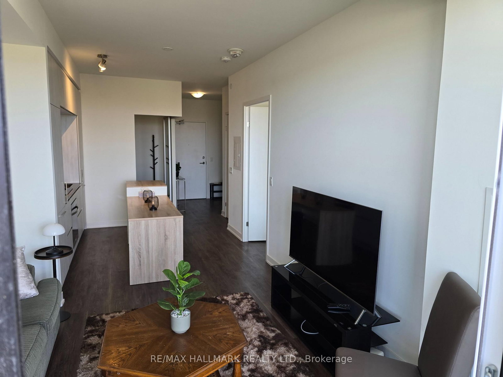 6 DAVID EYER Road, Unit 707 - Photo 6