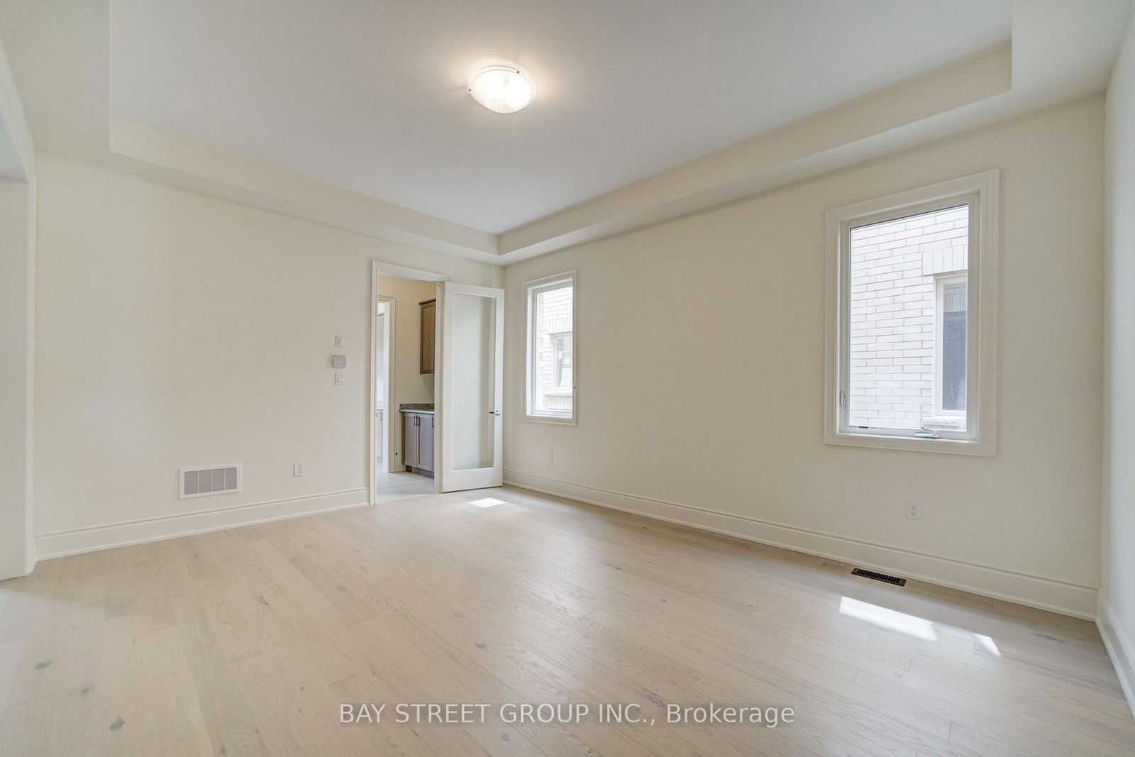 42 Big Willow Crescent • Richmond Hill, ON photo 10