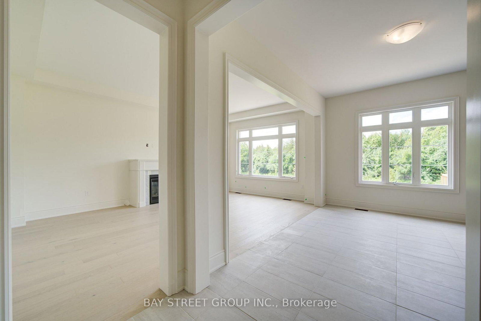 42 Big Willow Crescent • Richmond Hill, ON photo 12