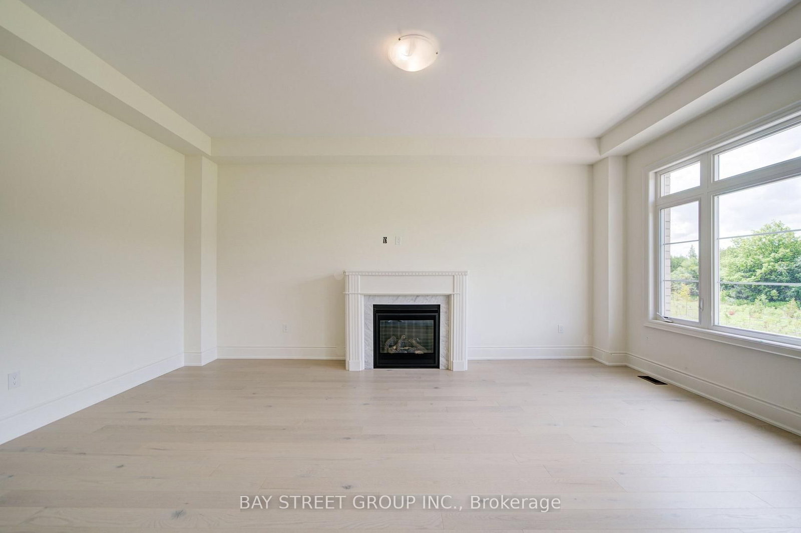 42 Big Willow Crescent • Richmond Hill, ON photo 13