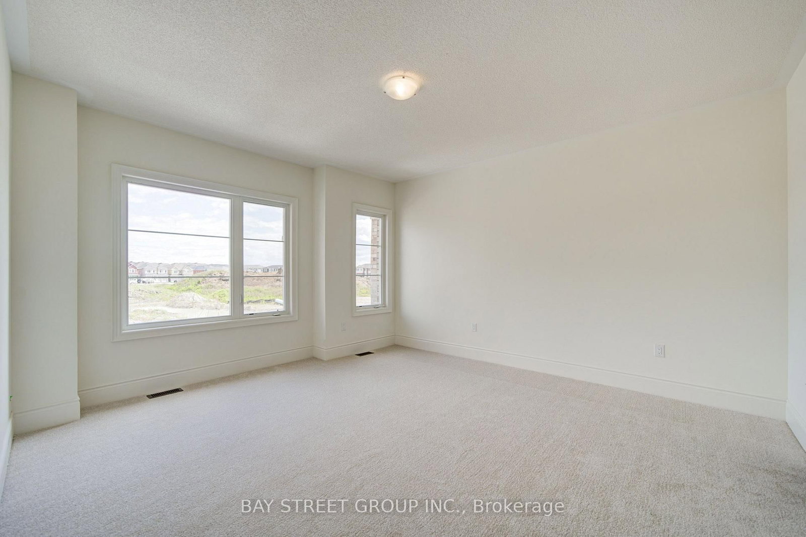 42 Big Willow Crescent • Richmond Hill, ON photo 23