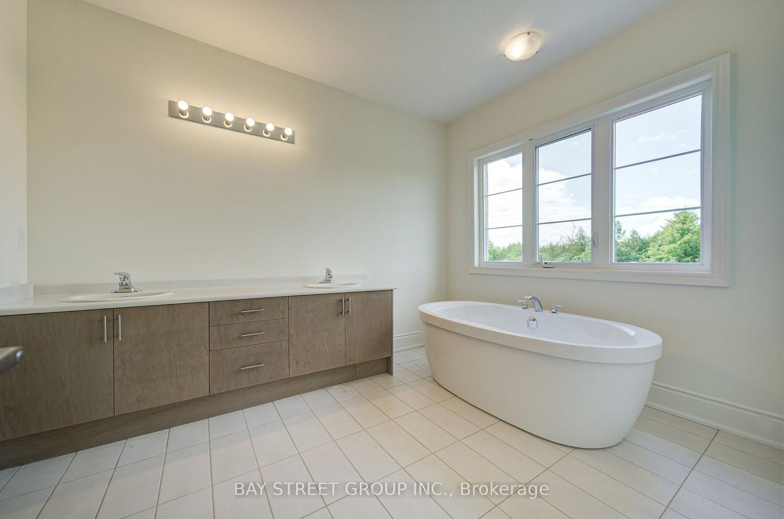 42 Big Willow Crescent • Richmond Hill, ON photo 31