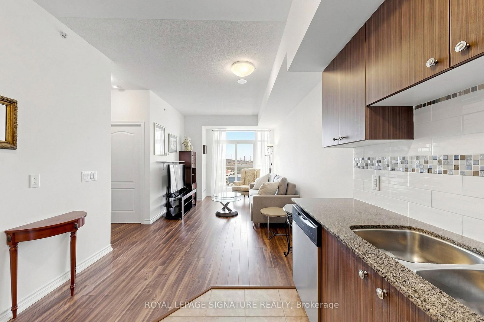 8323 KENNEDY Road, Unit 816 - Photo 12