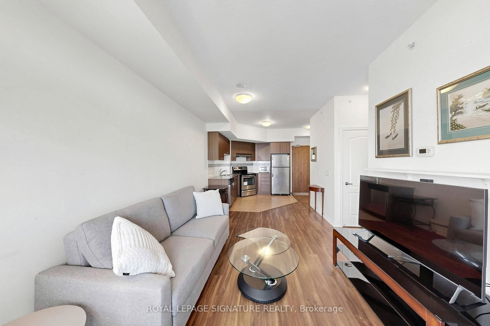 8323 KENNEDY Road, Unit 816 - Photo 7