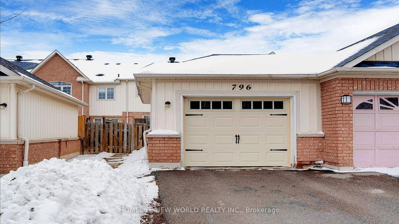 796 Bur Oak Ave, Markham, L6E 1R1 | Image 2