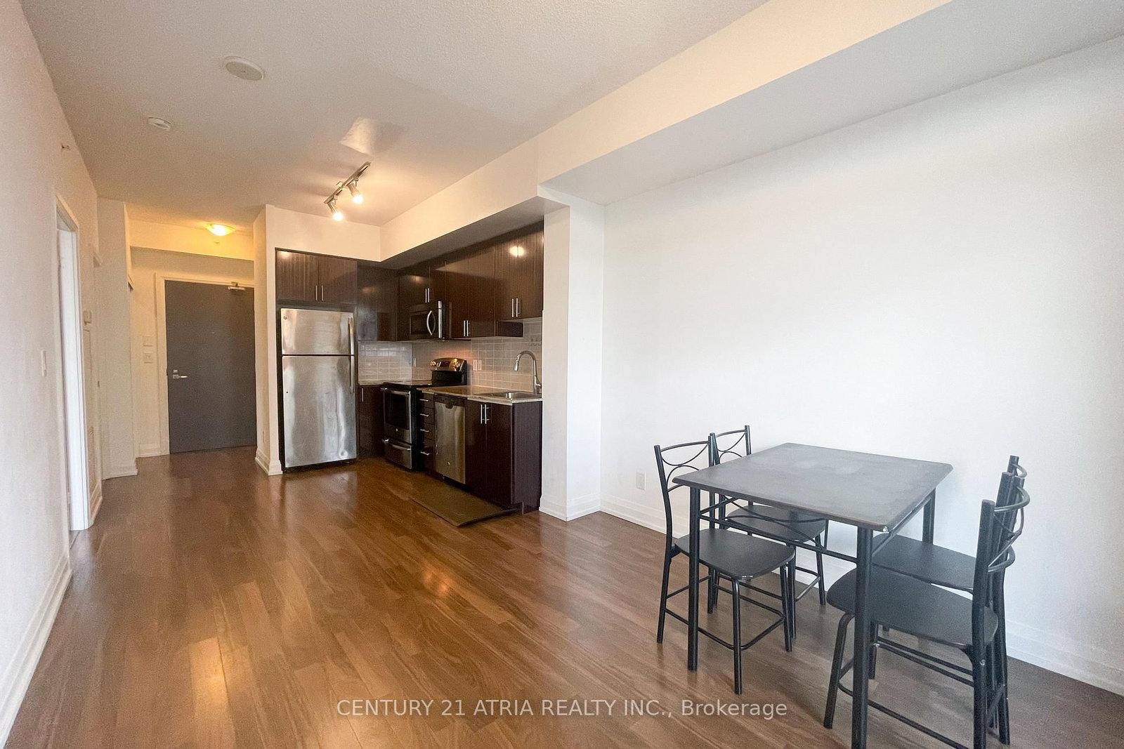 7161 Yonge Street, Unit 735 - Photo 4