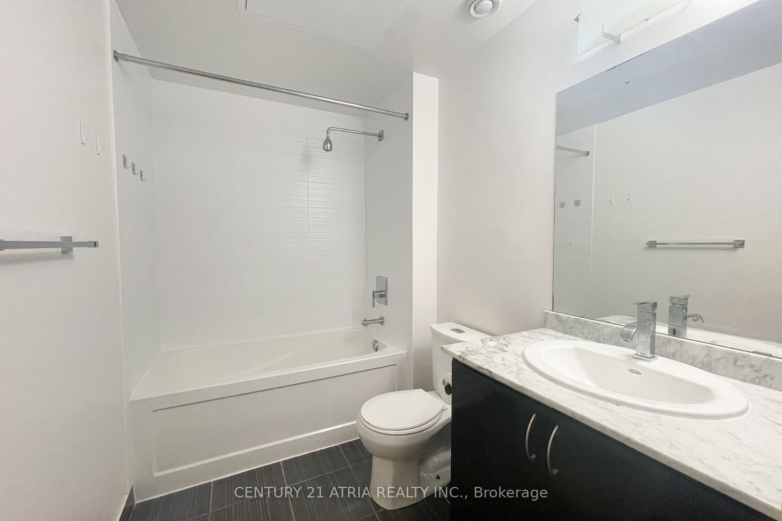 7161 Yonge Street, Unit 735 - Photo 7