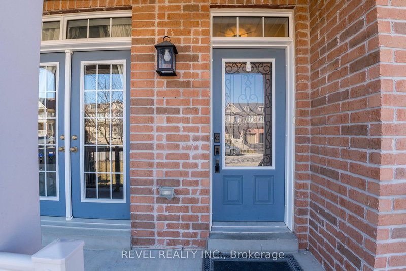 18 Jackson Dr, New Tecumseth, L0G 1W0 | Image 2