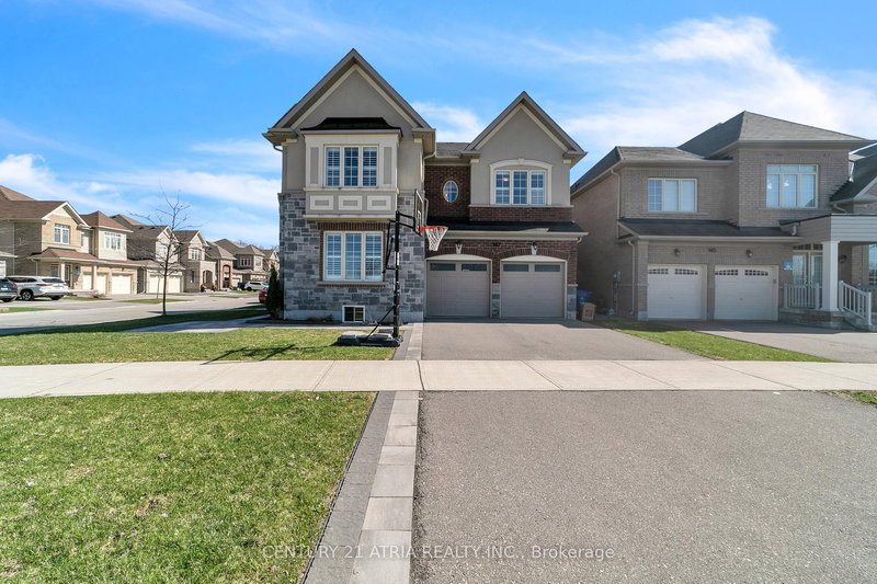147 Joe Dales Dr, Georgina, L4P 3E9 | Image 2