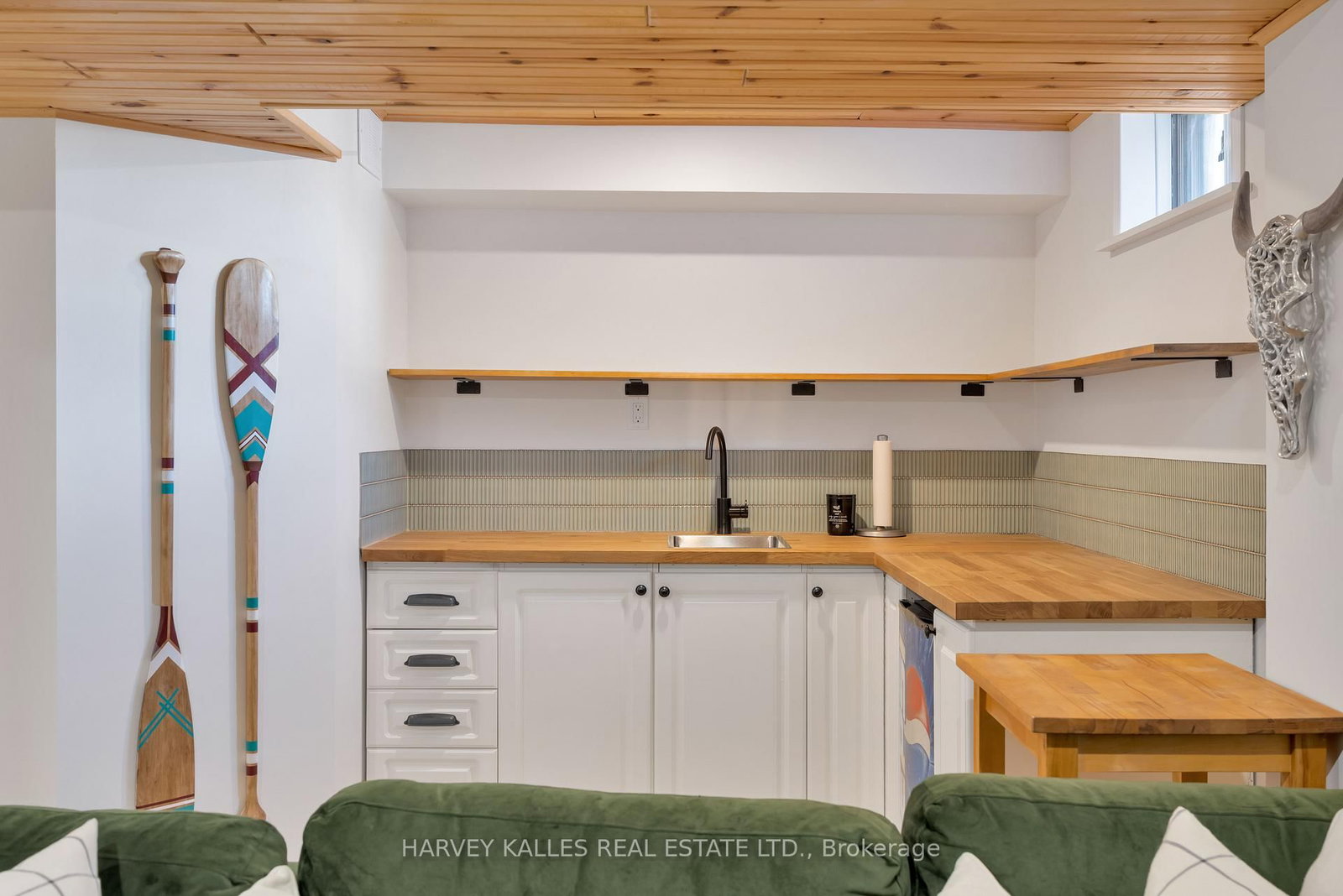 510 Pickering Crescent - Photo 31