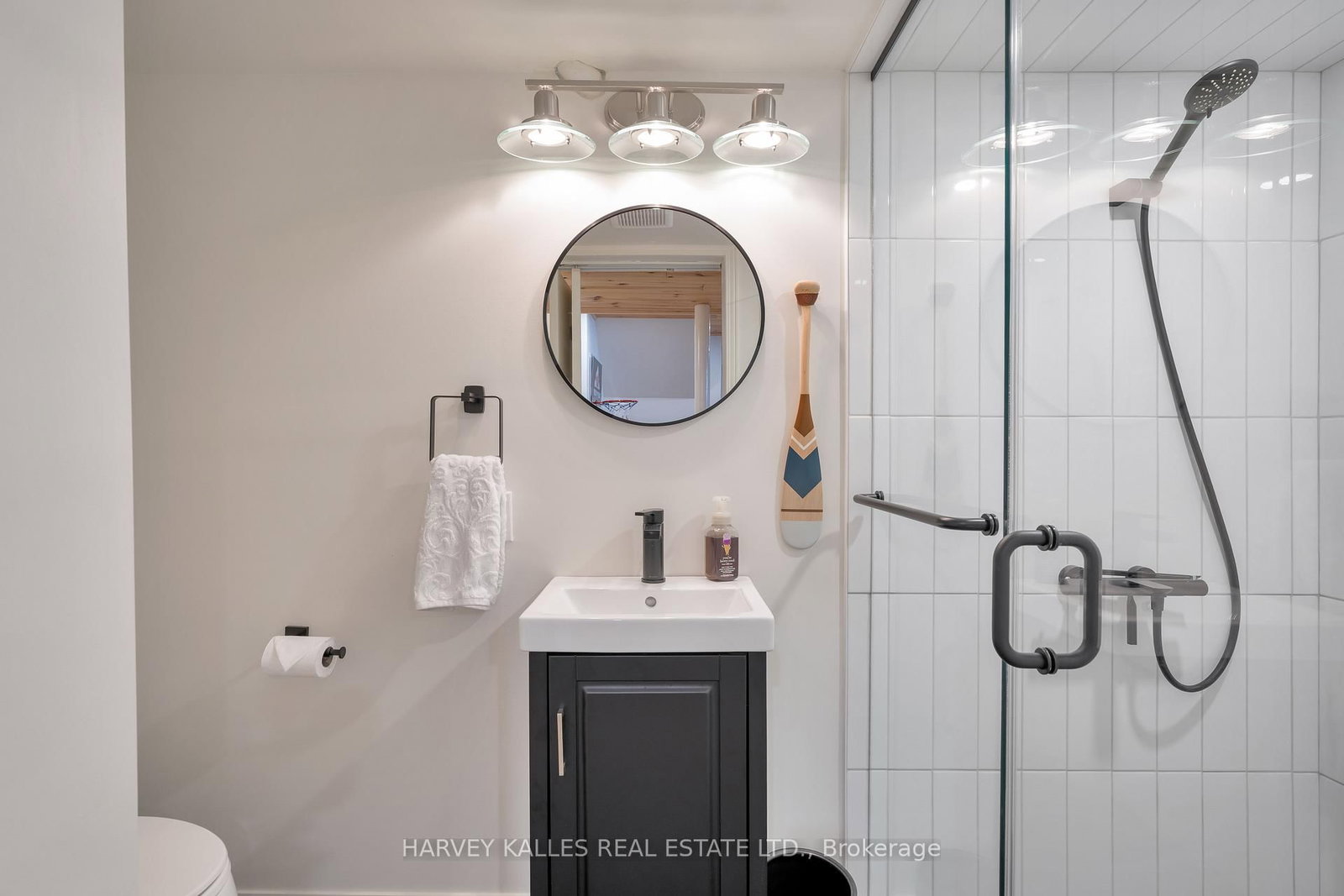 510 Pickering Crescent - Photo 34