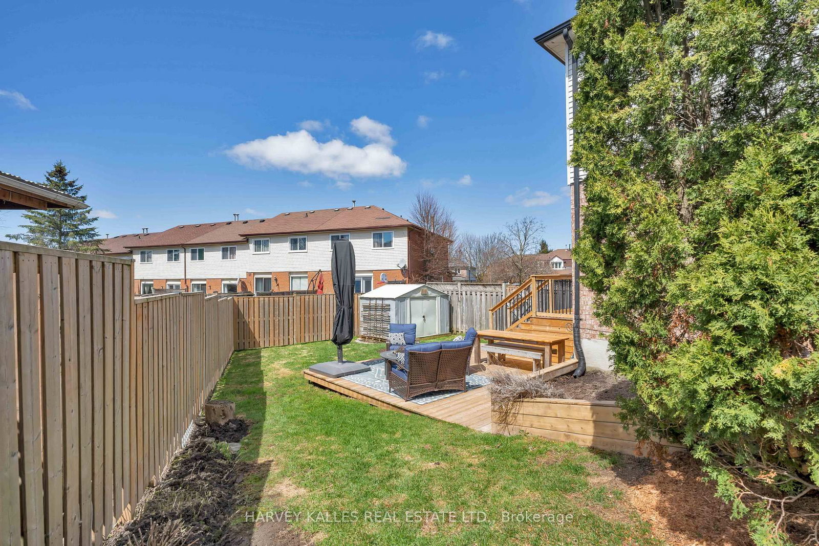 510 Pickering Crescent - Photo 38