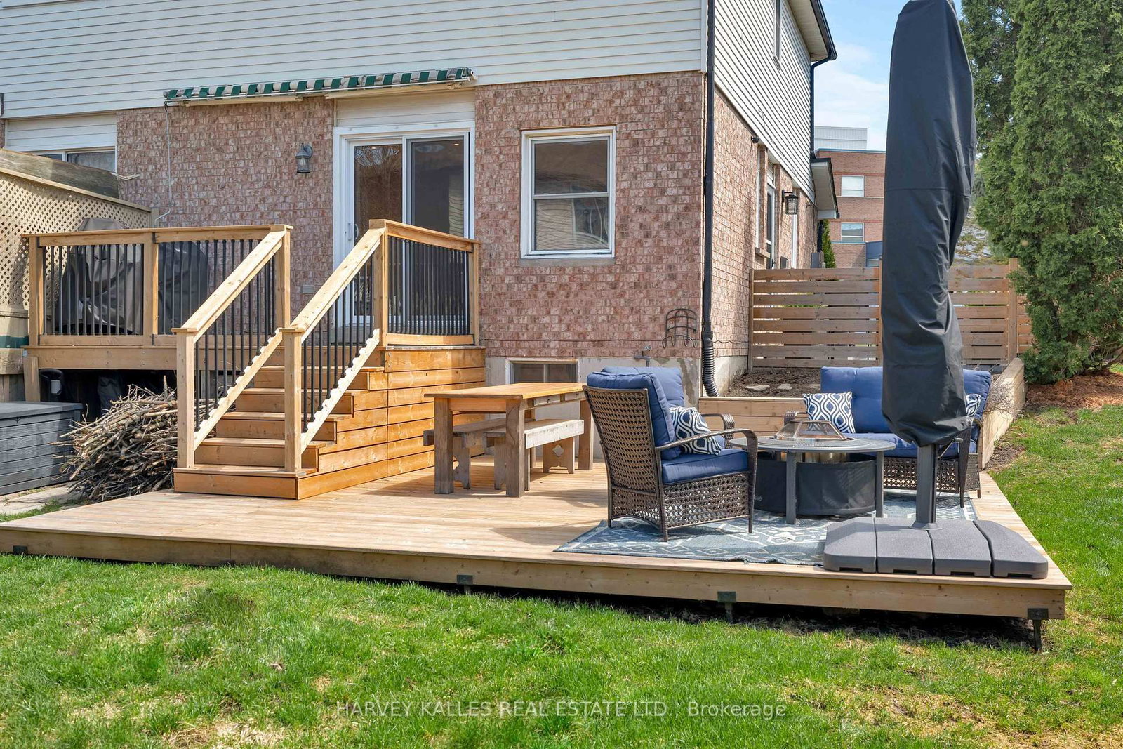 510 Pickering Crescent - Photo 39