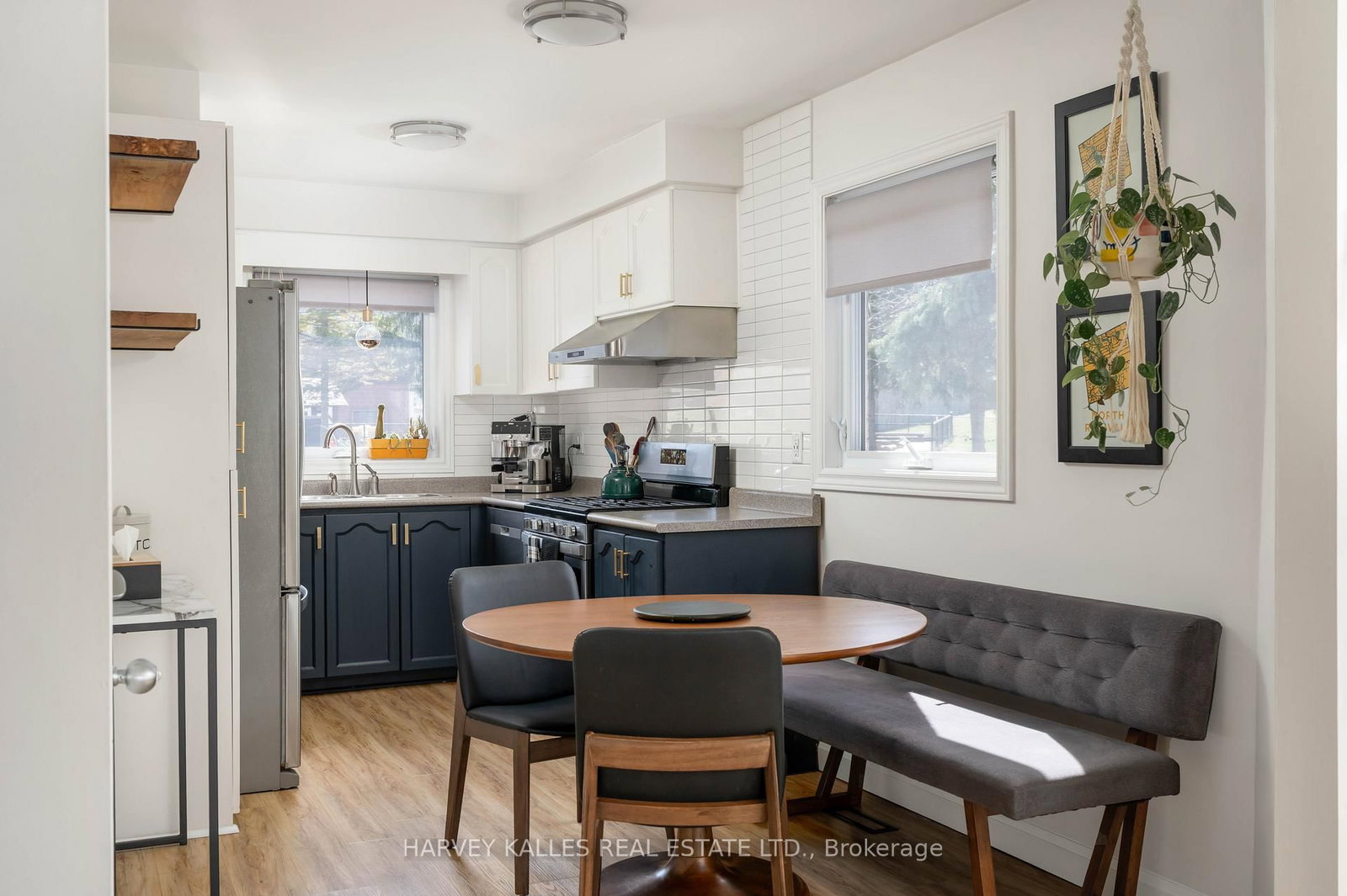 510 Pickering Crescent - Photo 4