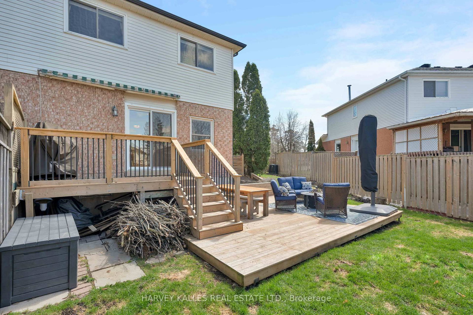 510 Pickering Crescent - Photo 41