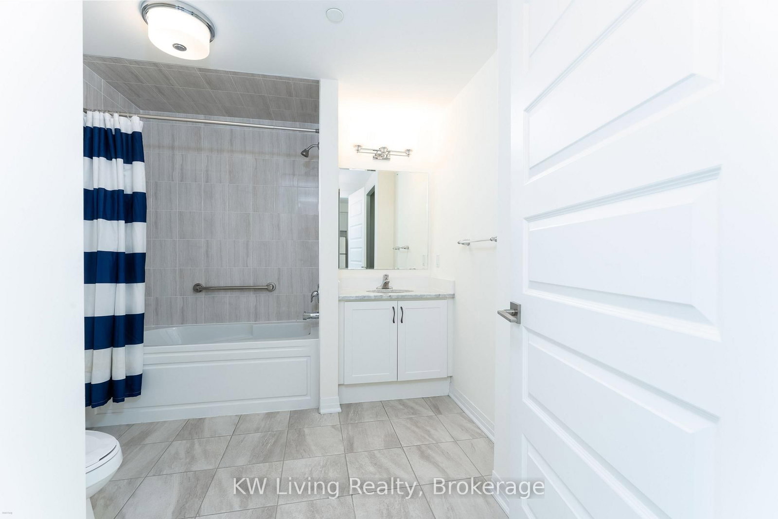 58 Adam Sellers Street, Unit 402 - Photo 11