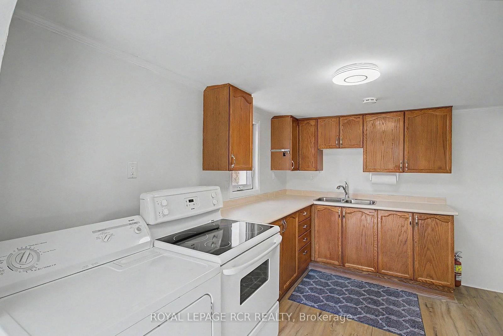 161 Charlotte Street S - Photo 13