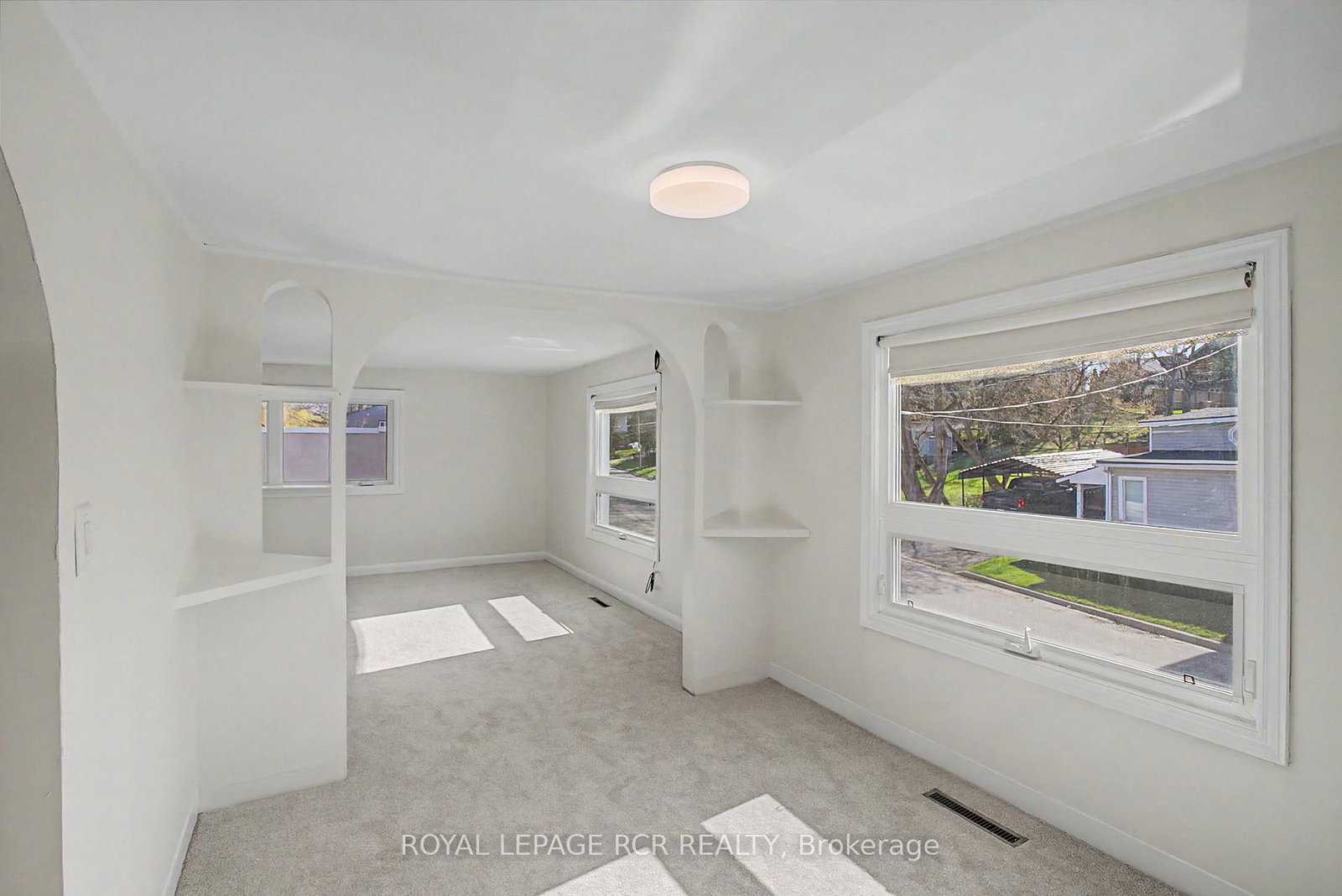 161 Charlotte Street S - Photo 16