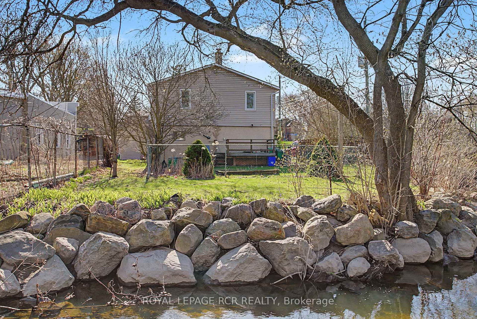 161 Charlotte Street S - Photo 22