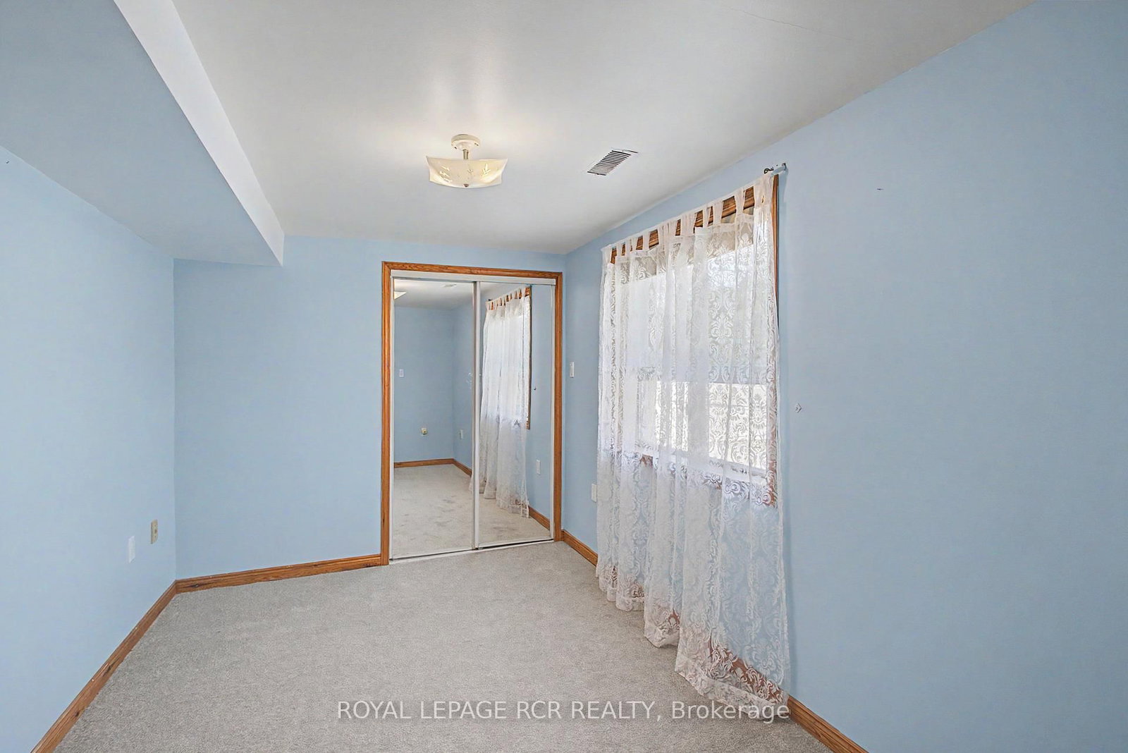 161 Charlotte Street S - Photo 9