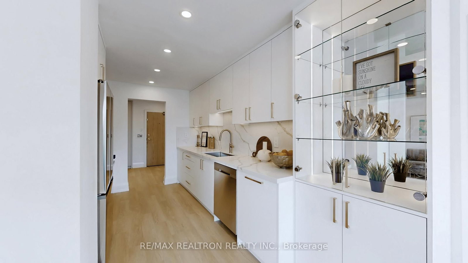 40 Harding Boulevard W, Unit 404 - Photo 12