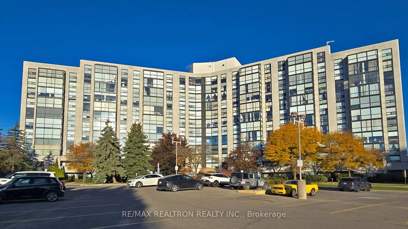 404 - 40 Harding Blvd W, Richmond Hill, L4C 9S5 | Image 2