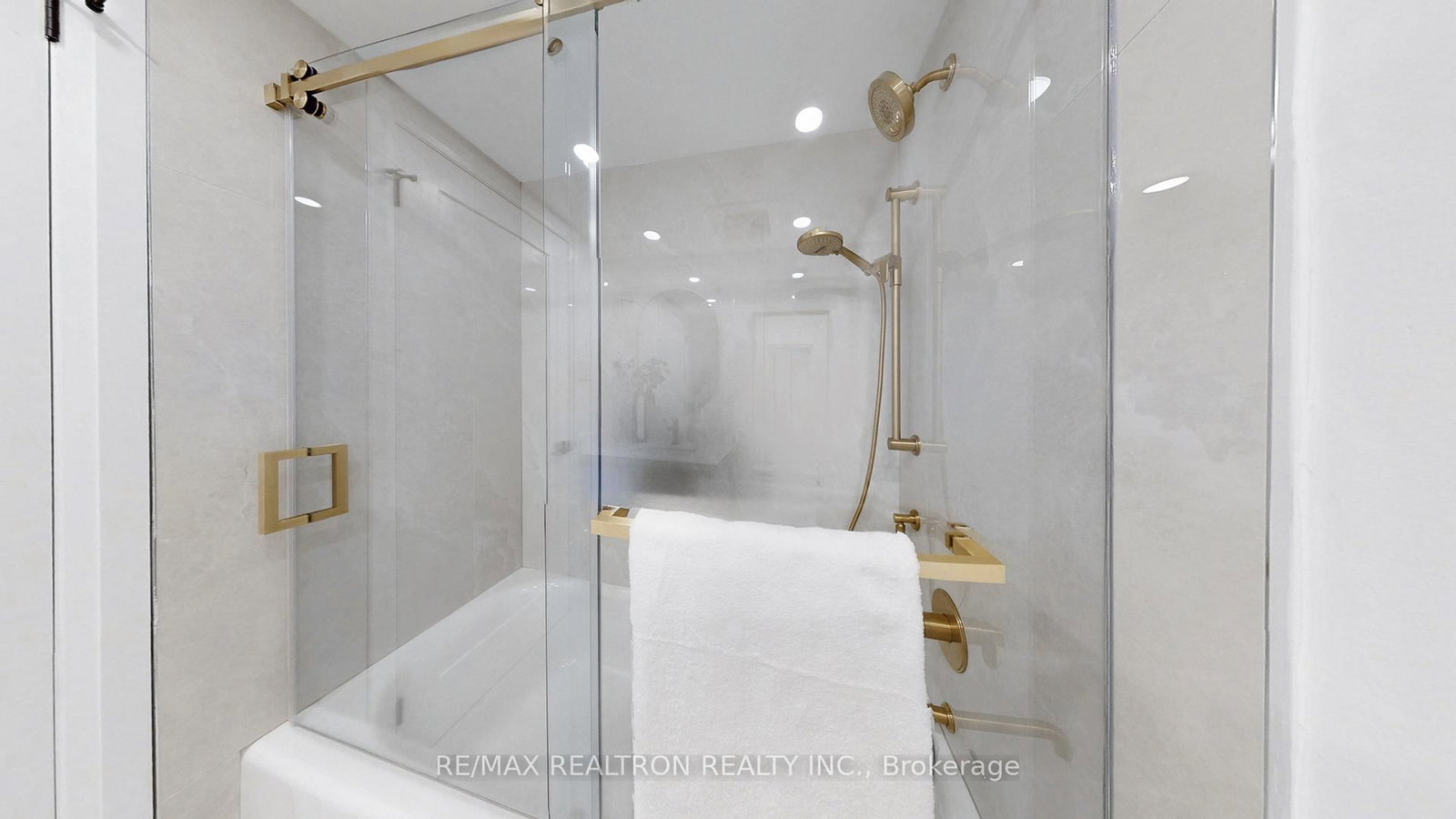 40 Harding Boulevard W, Unit 404 - Photo 30