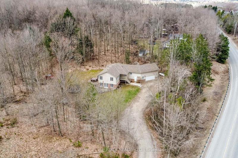 4927 25 Side Rd, Essa, L4M 4S4 | Image 2