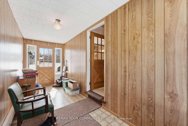 29 Patricia Dr, King, L7B 1H5 | Image 3