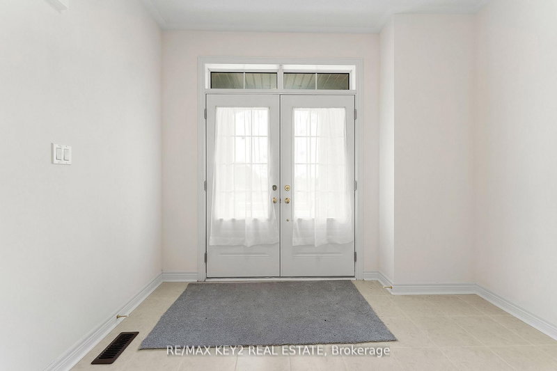 175 Hartney Dr, Richmond Hill, L4S 0L1 | Image 2