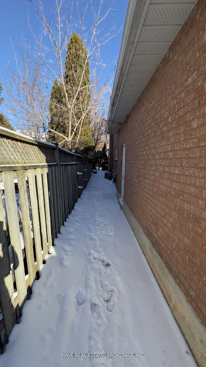 Basement - 86 Elgin Mills Rd W, Richmond Hill, L4C 4M2 | Image 2