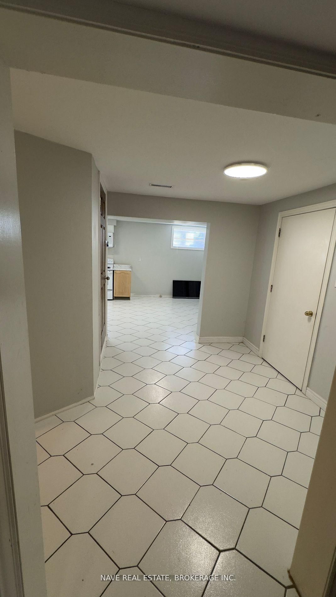 86 Elgin Mills Road W, Unit Basement - Photo 6