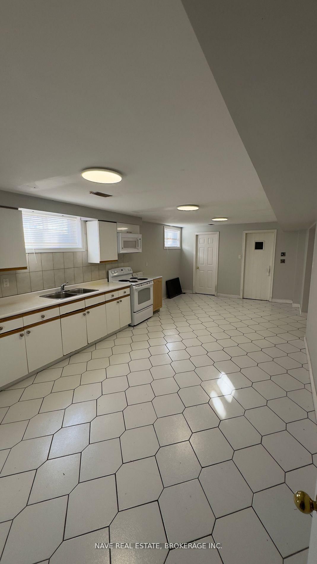 86 Elgin Mills Road W, Unit Basement - Photo 8