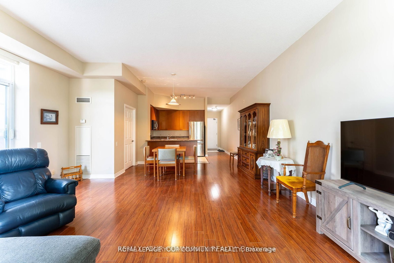 11121 Yonge Street, Unit 110 - Photo 6