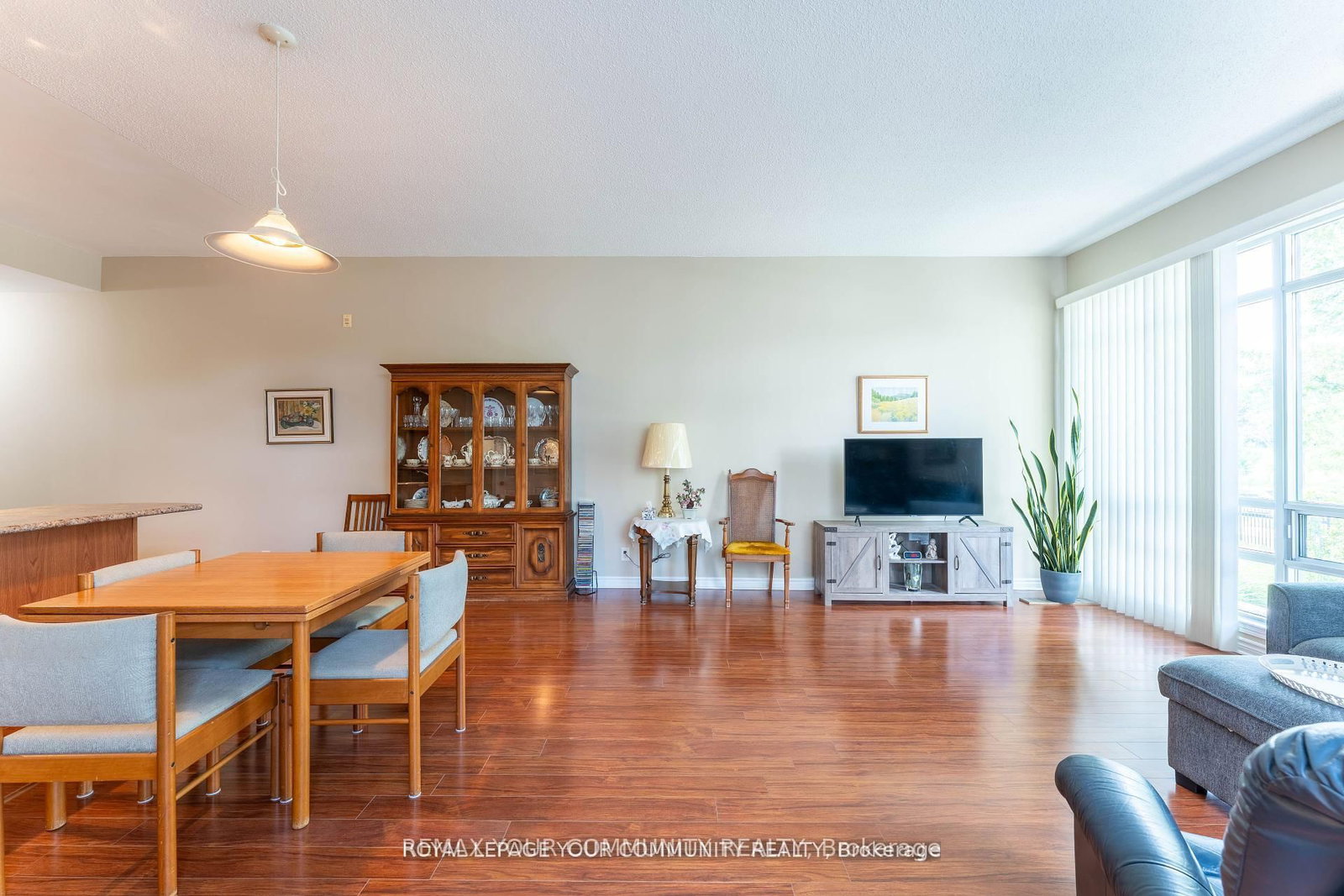 11121 Yonge Street, Unit 110 - Photo 7