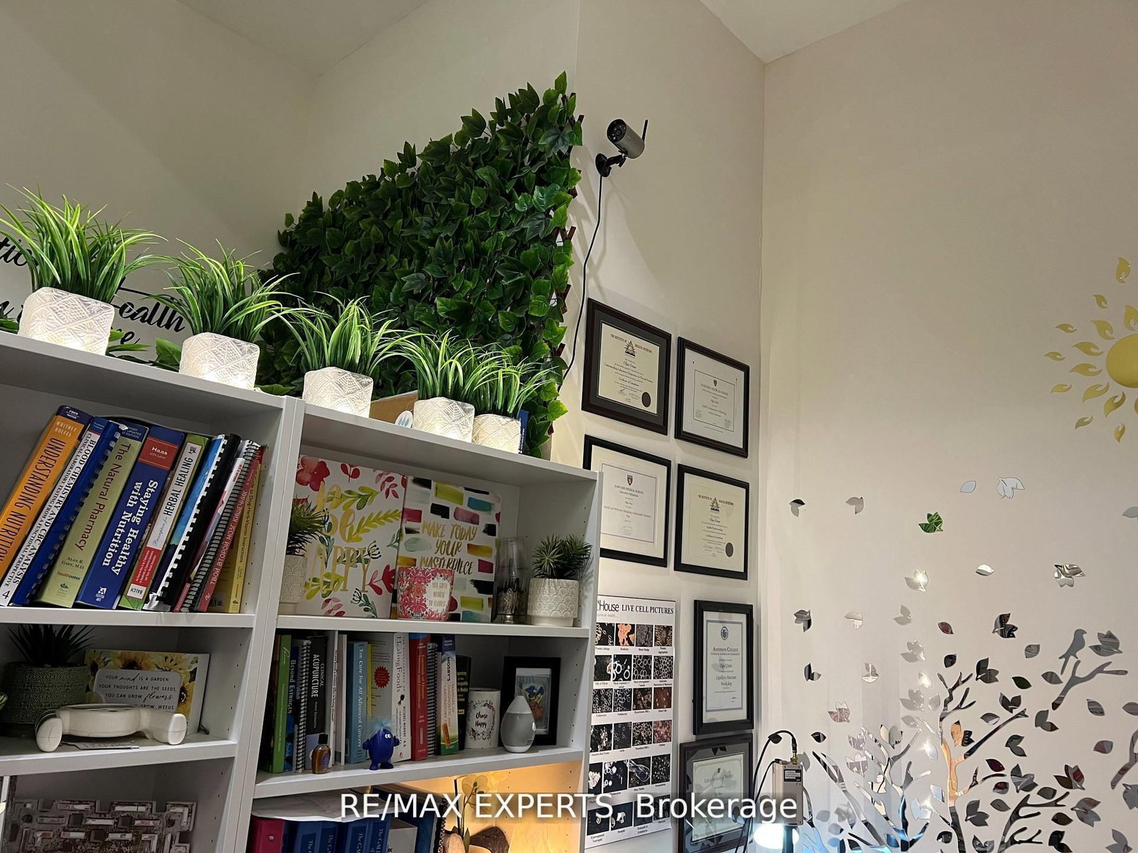 7163 Yonge Street, Unit 135 - Photo 14