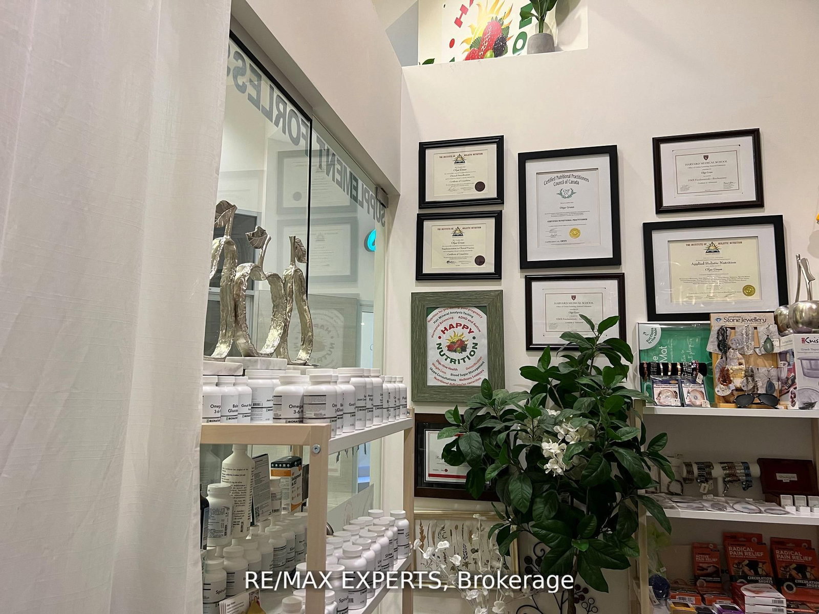 7163 Yonge Street, Unit 135 - Photo 9