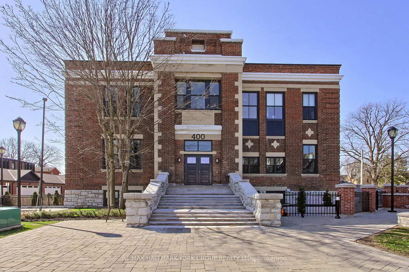 203 - 400 Park Ave, Newmarket, L3Y 1V8 | Image 2
