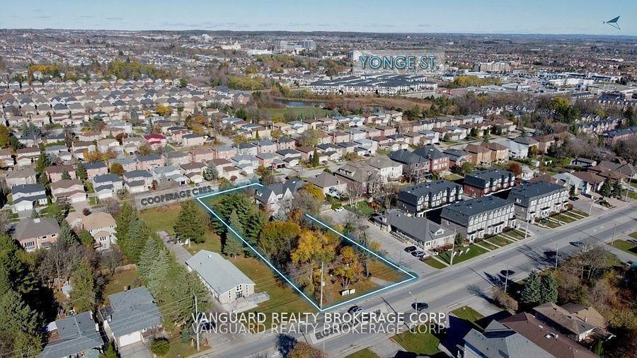 196 Elgin Mills Road W - Photo 3