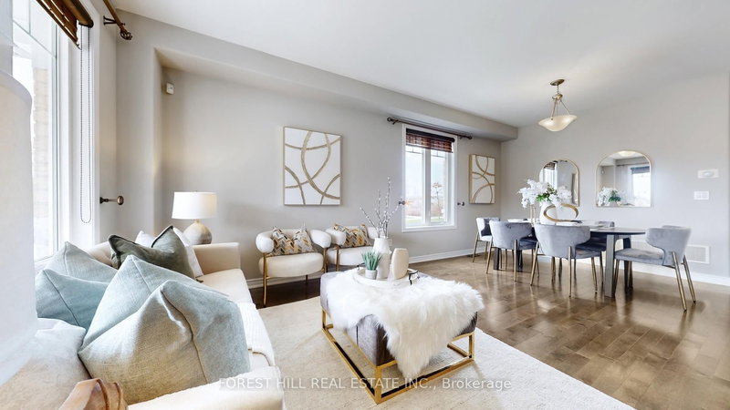 51 Farmhouse Cres, Richmond Hill, L4E 0M1 | Image 2