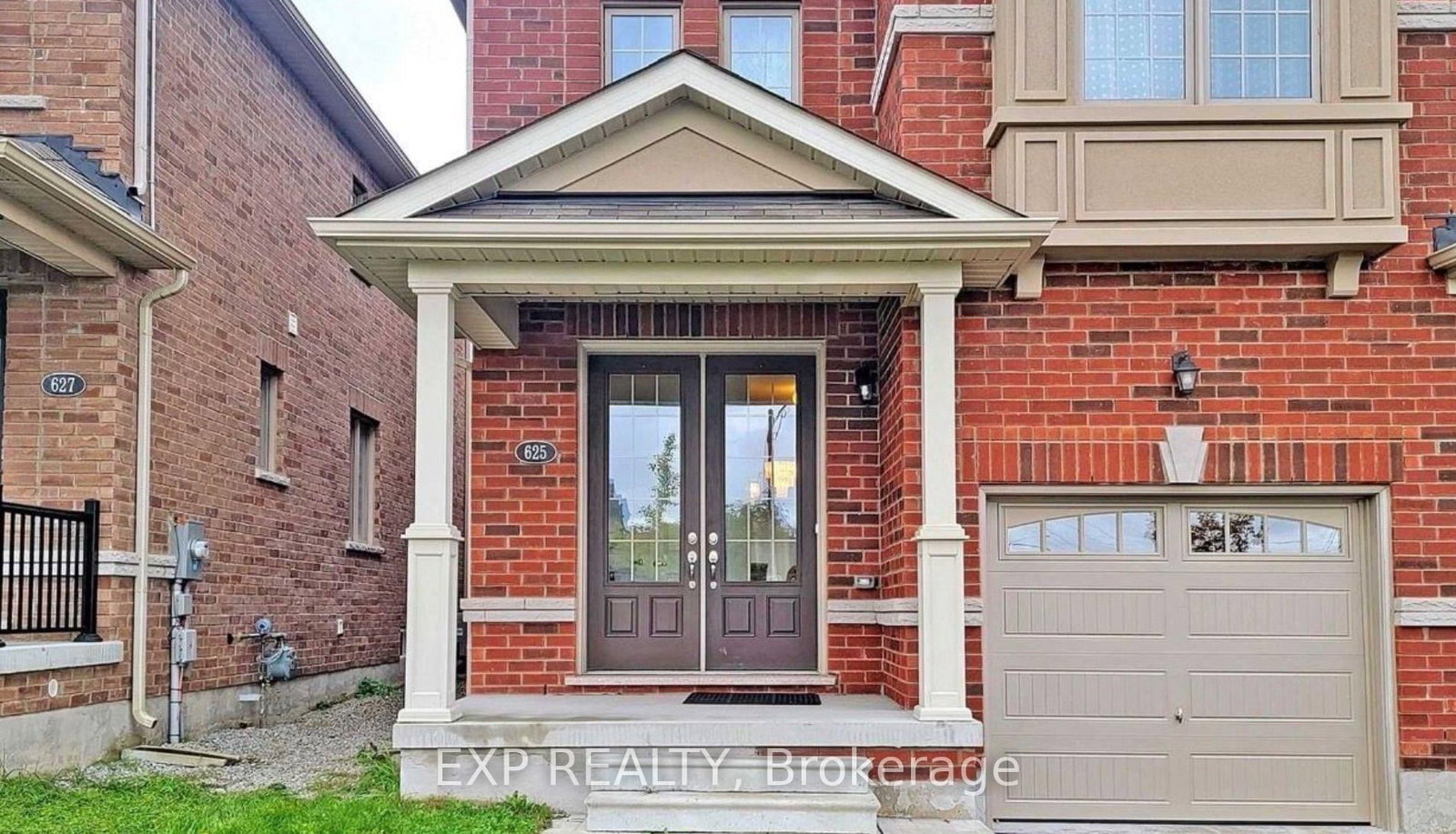 625 Sweetwater Crescent