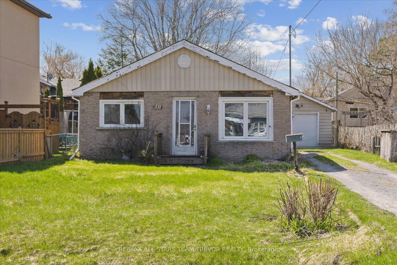 home for sale on 331 Hollywood Drive