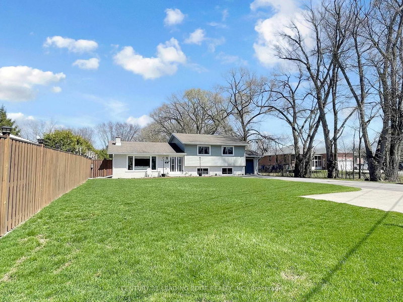 53 Metro Rd N, Georgina, L4P 1C1 | Image 2