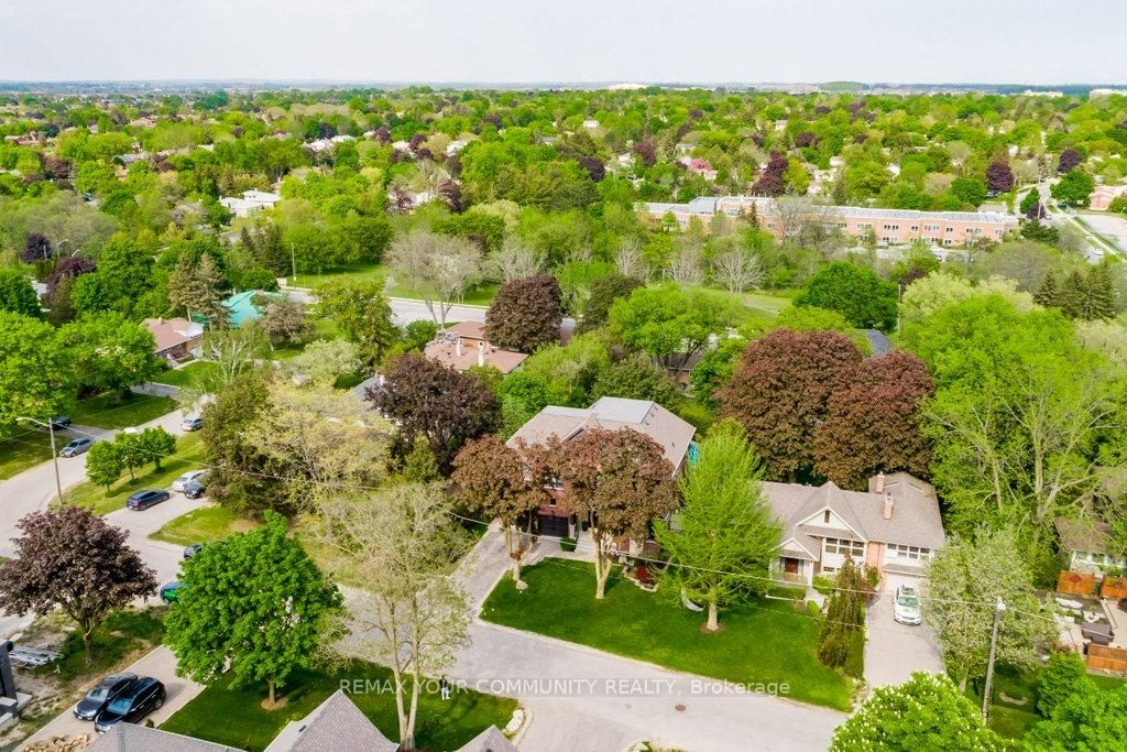 3 Strathroy Crescent - Photo 39