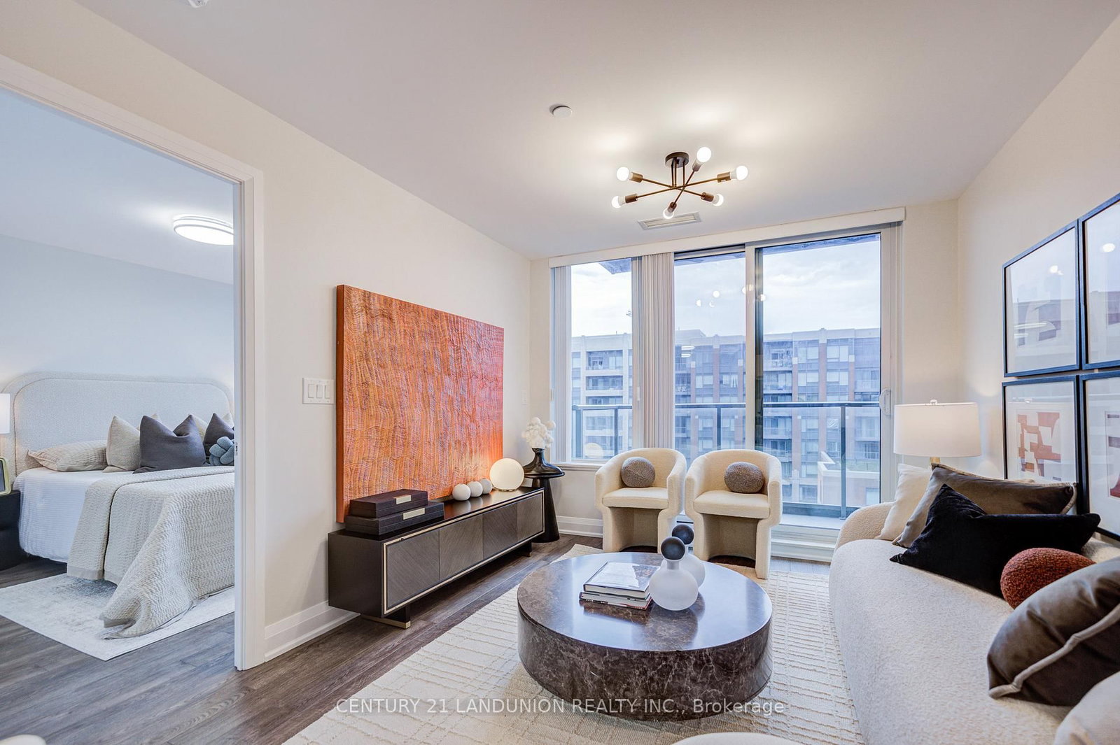 18 Uptown Drive, Unit 808 - Photo 3